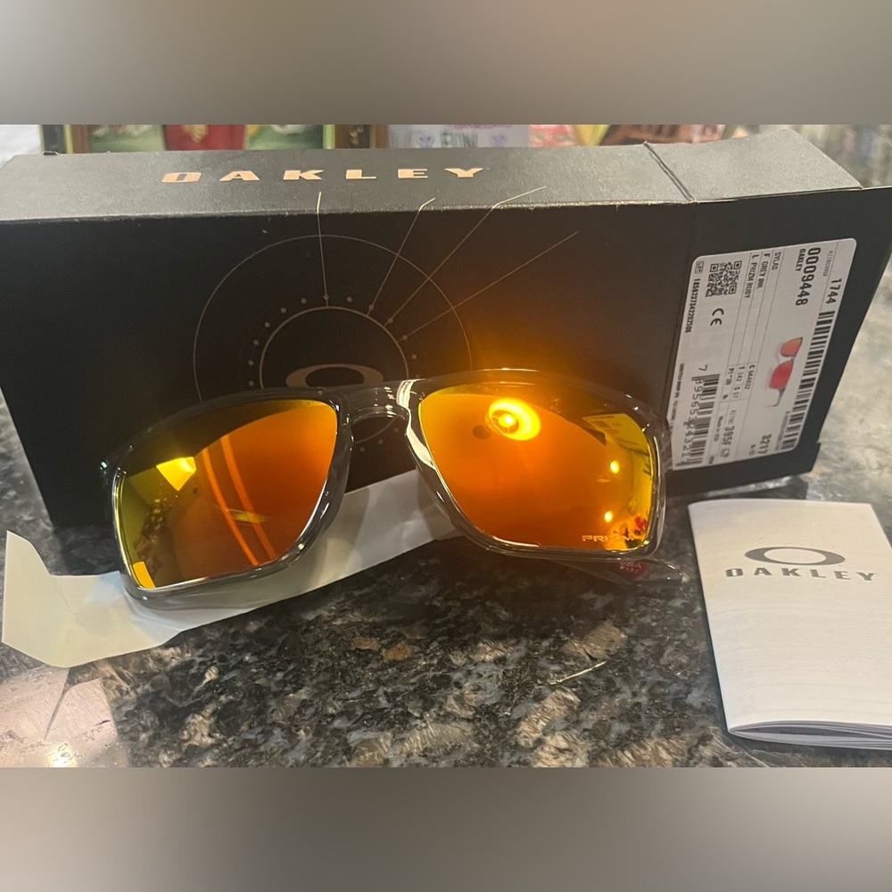Oakley Sylas Sunglasses with Prizm Ruby Lenses